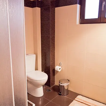 בית הארחה Elova